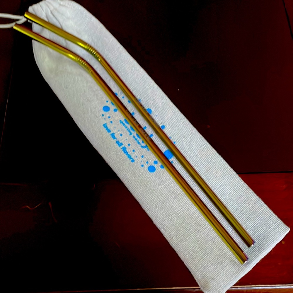 Two metal straws with bag. Unused